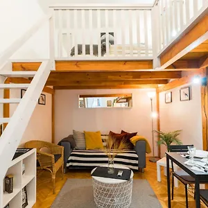  Apartamento Lovely Little Loft In The Heart Of