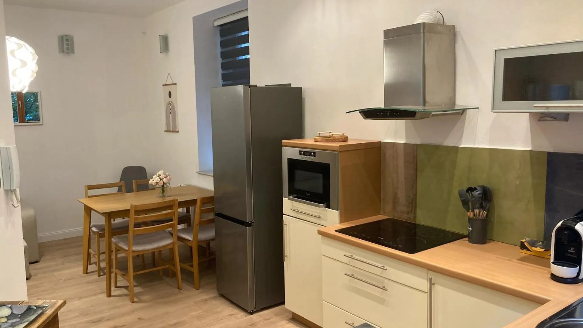 High Noon Apartment Budapest